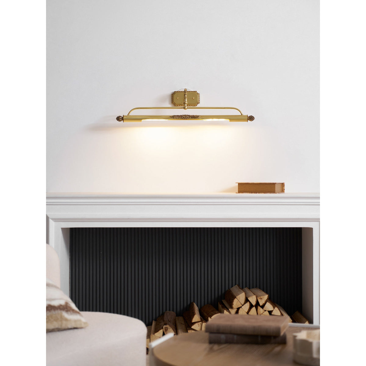 pania-brass-wall-lamp