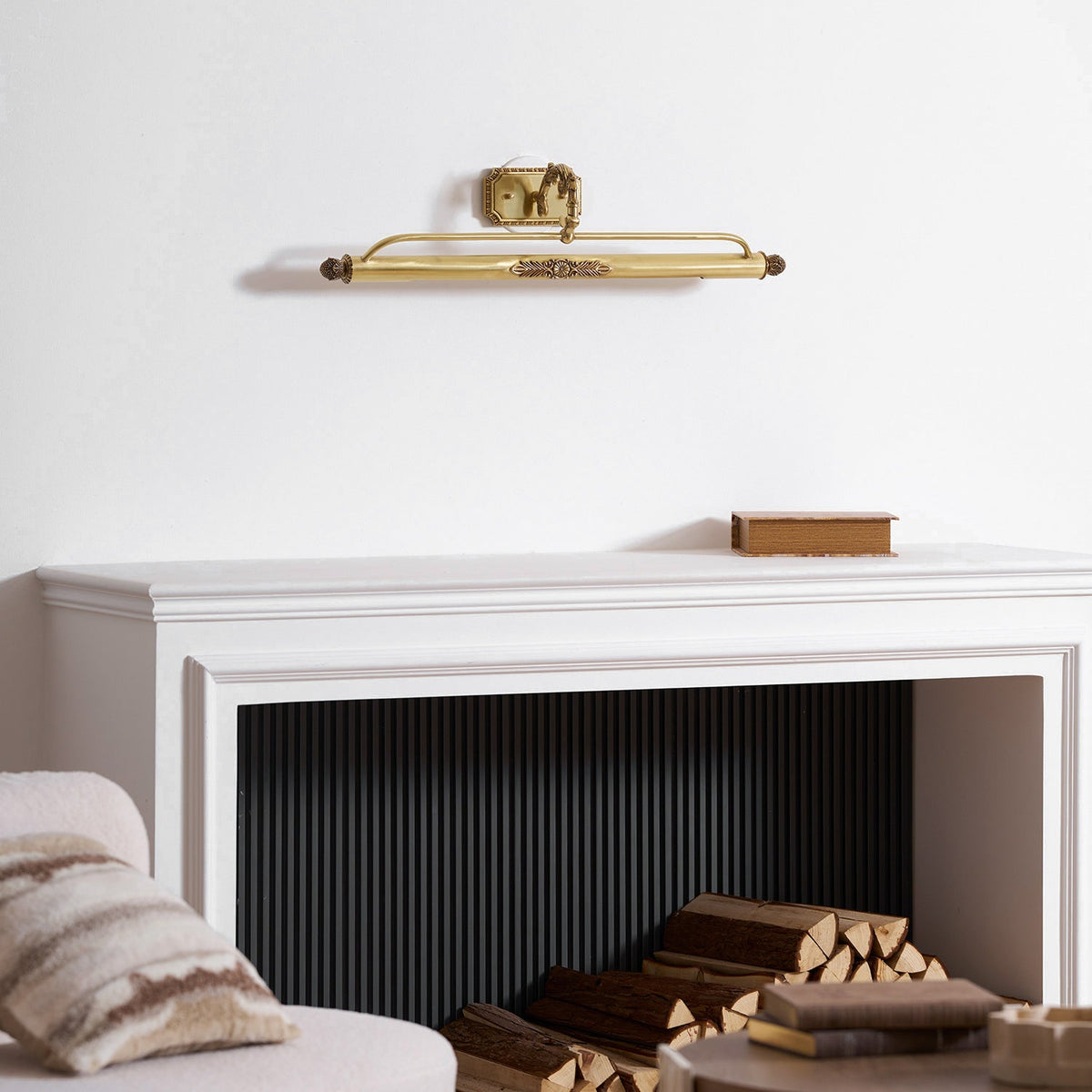 pania-brass-wall-lamp
