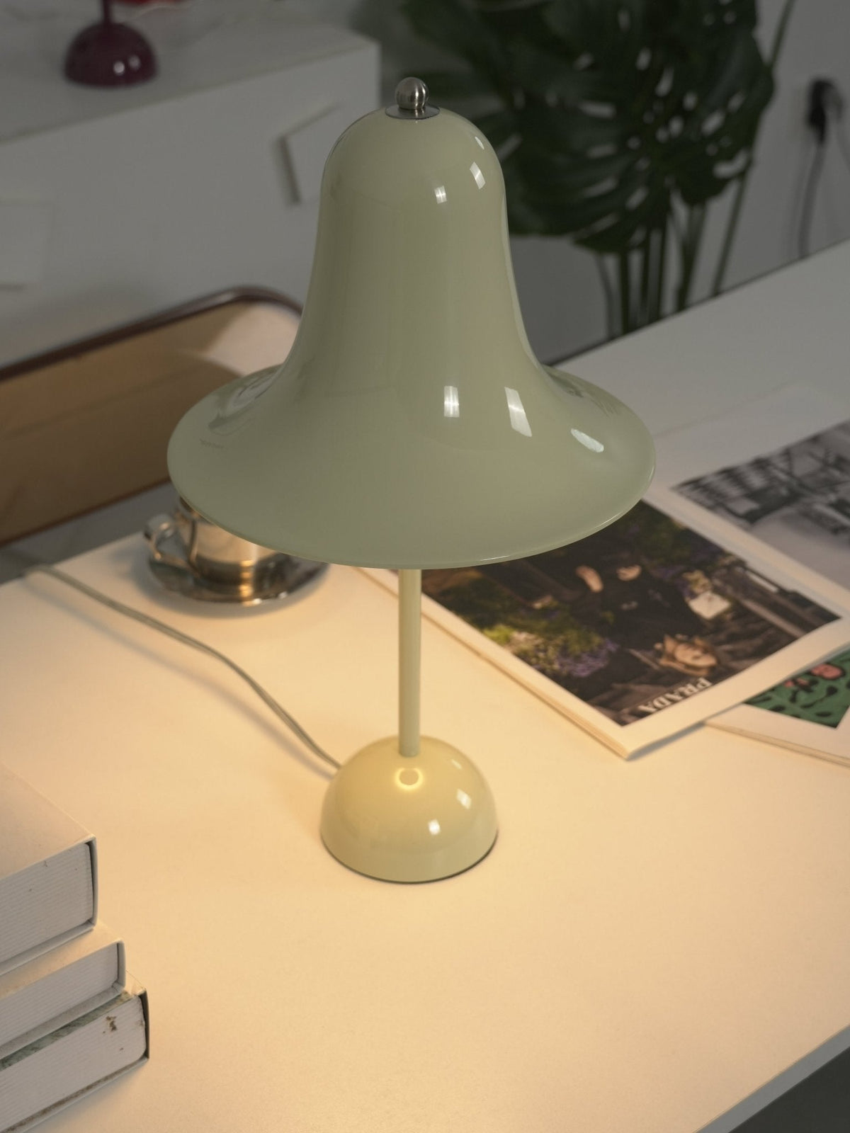 Pantop Bell Portable Table Lamp – Modern Metal LED Desk Lamp for Bedroom & Living Room