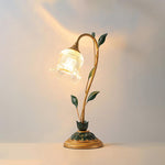 pastoral-floral-table-lamp