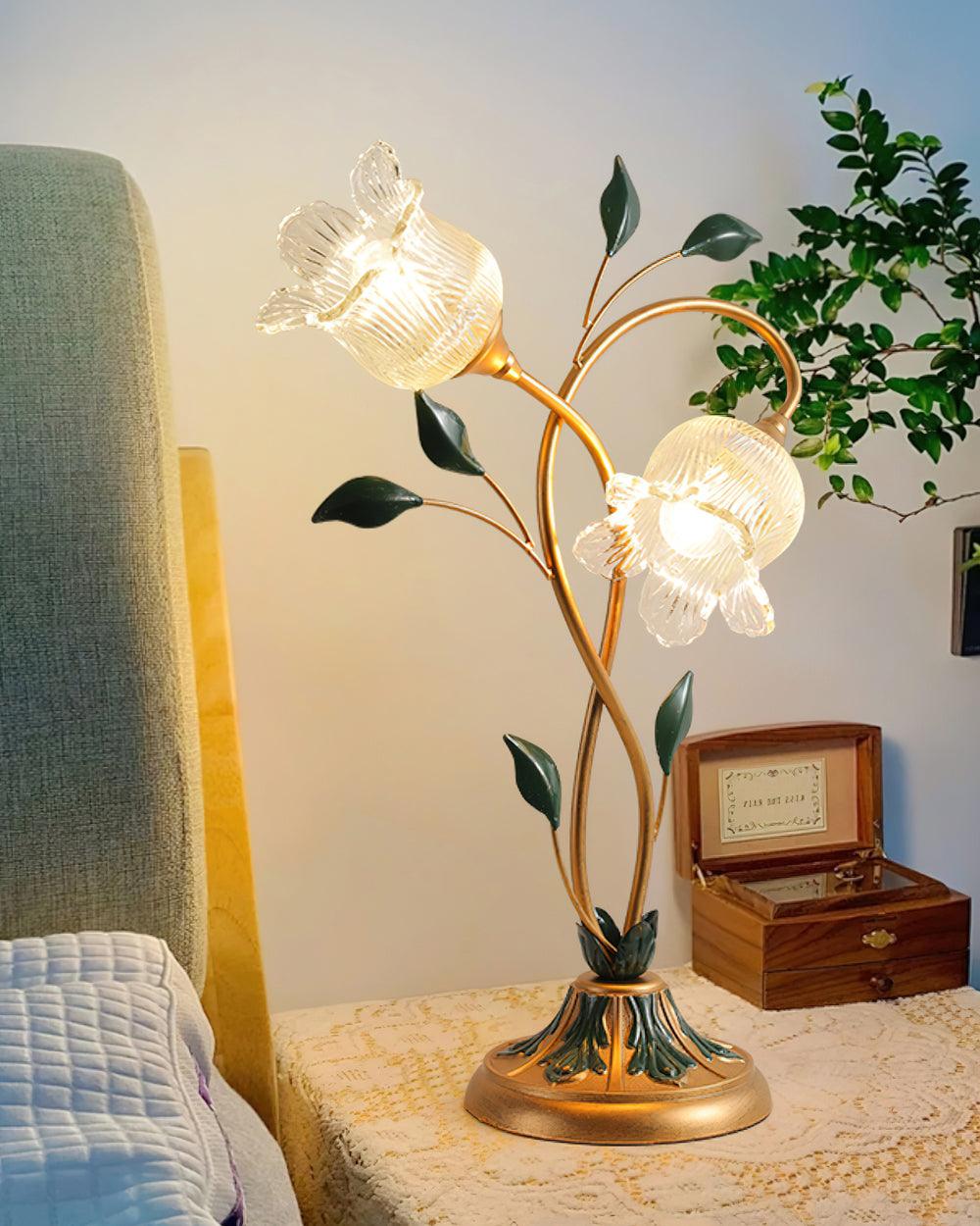 pastoral-floral-table-lamp
