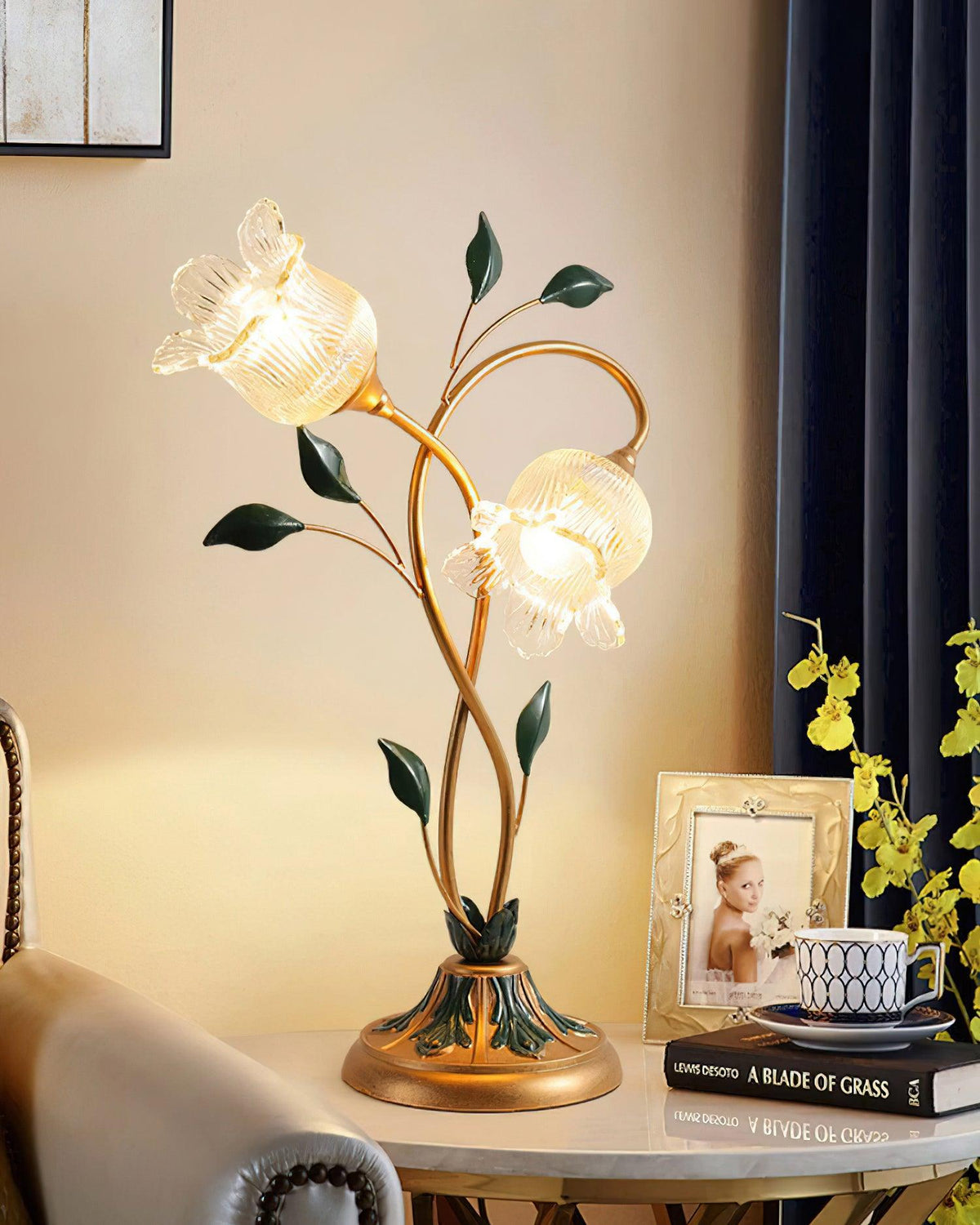 pastoral-floral-table-lamp