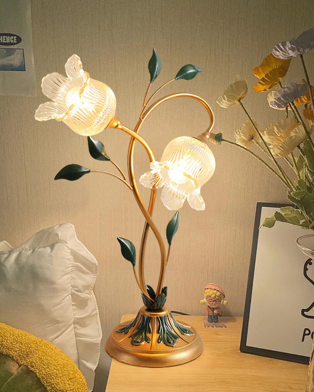 pastoral-floral-table-lamp