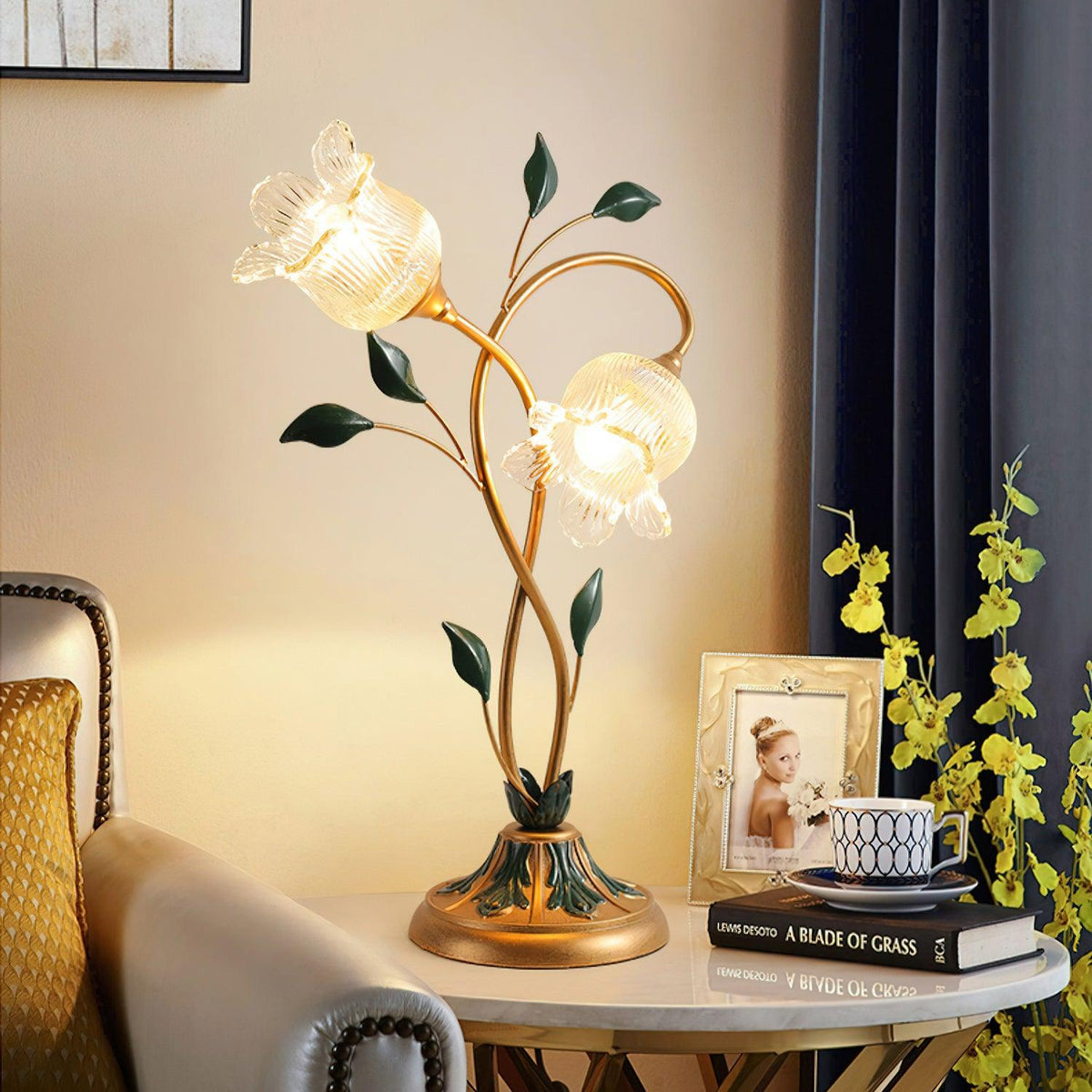 pastoral-floral-table-lamp