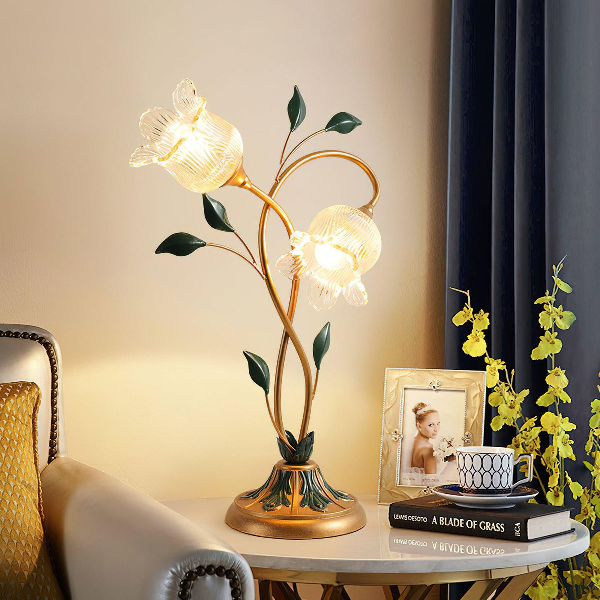 pastoral-floral-table-lamp