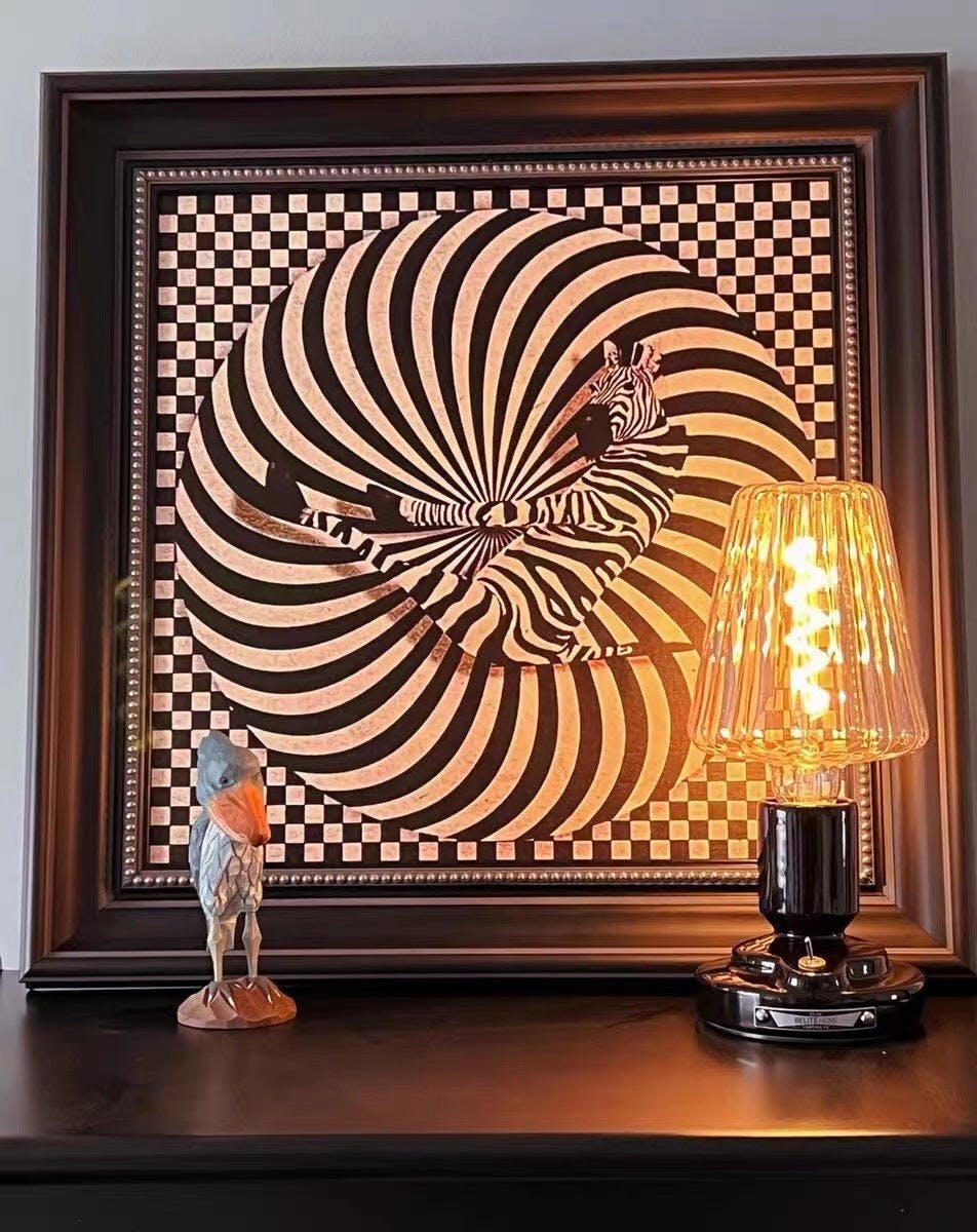 pastry-table-lamp