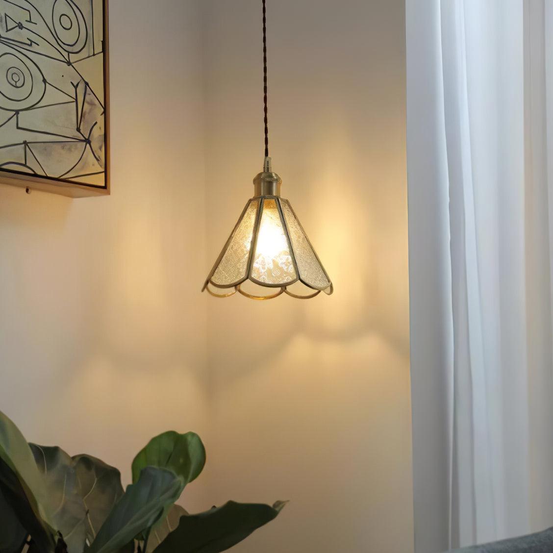 Patterned_Glass_Pendant_Lamp_1
