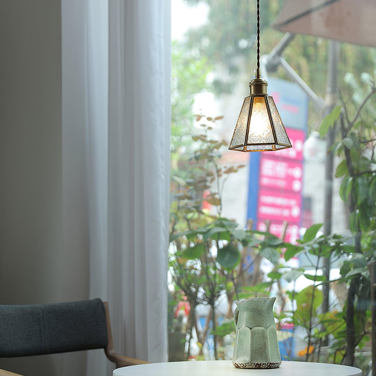 Patterned_Glass_Pendant_Lamp_1