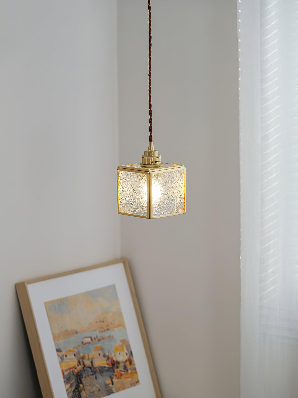 Patterned_Glass_Pendant_Lamp_1