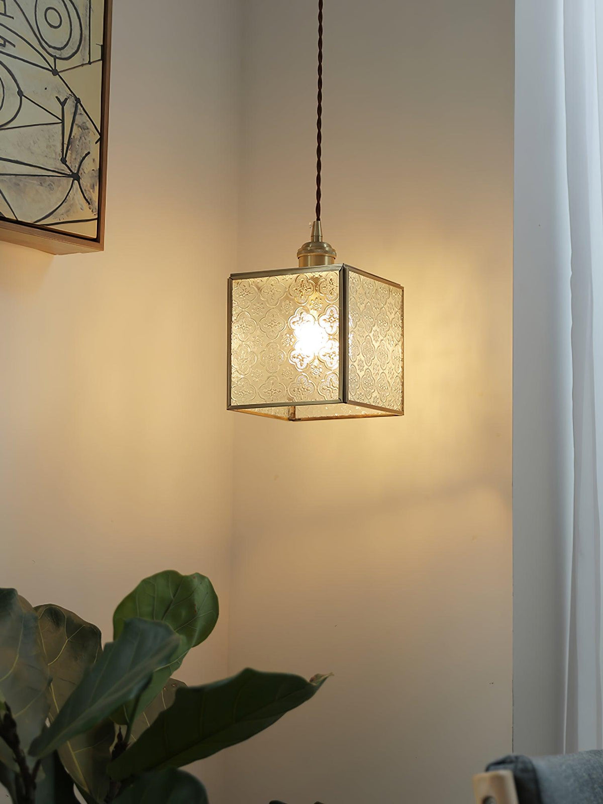 Patterned_Glass_Pendant_Lamp_1