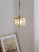 Patterned_Glass_Pendant_Lamp_1