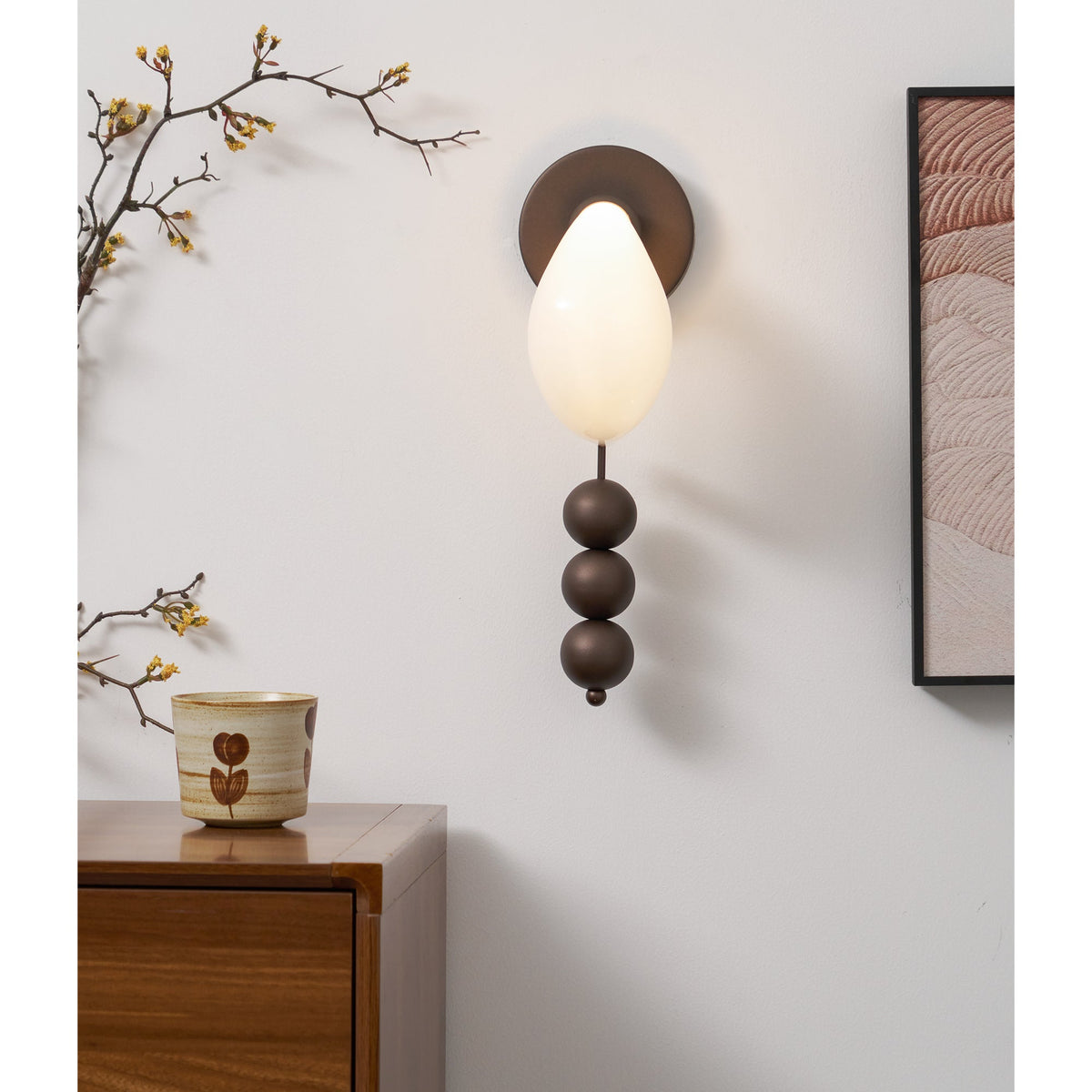 patty-wall-lamp
