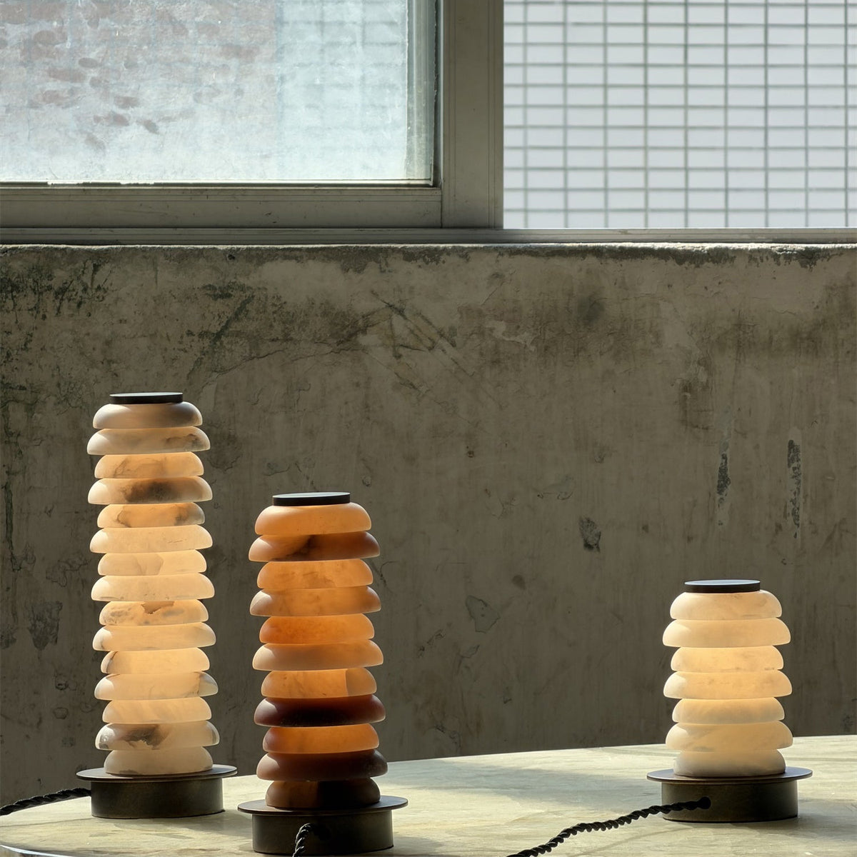 payson-alabaster-table-lamp