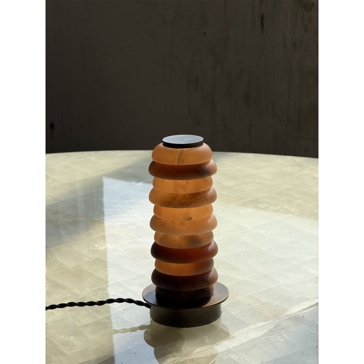 payson-alabaster-table-lamp