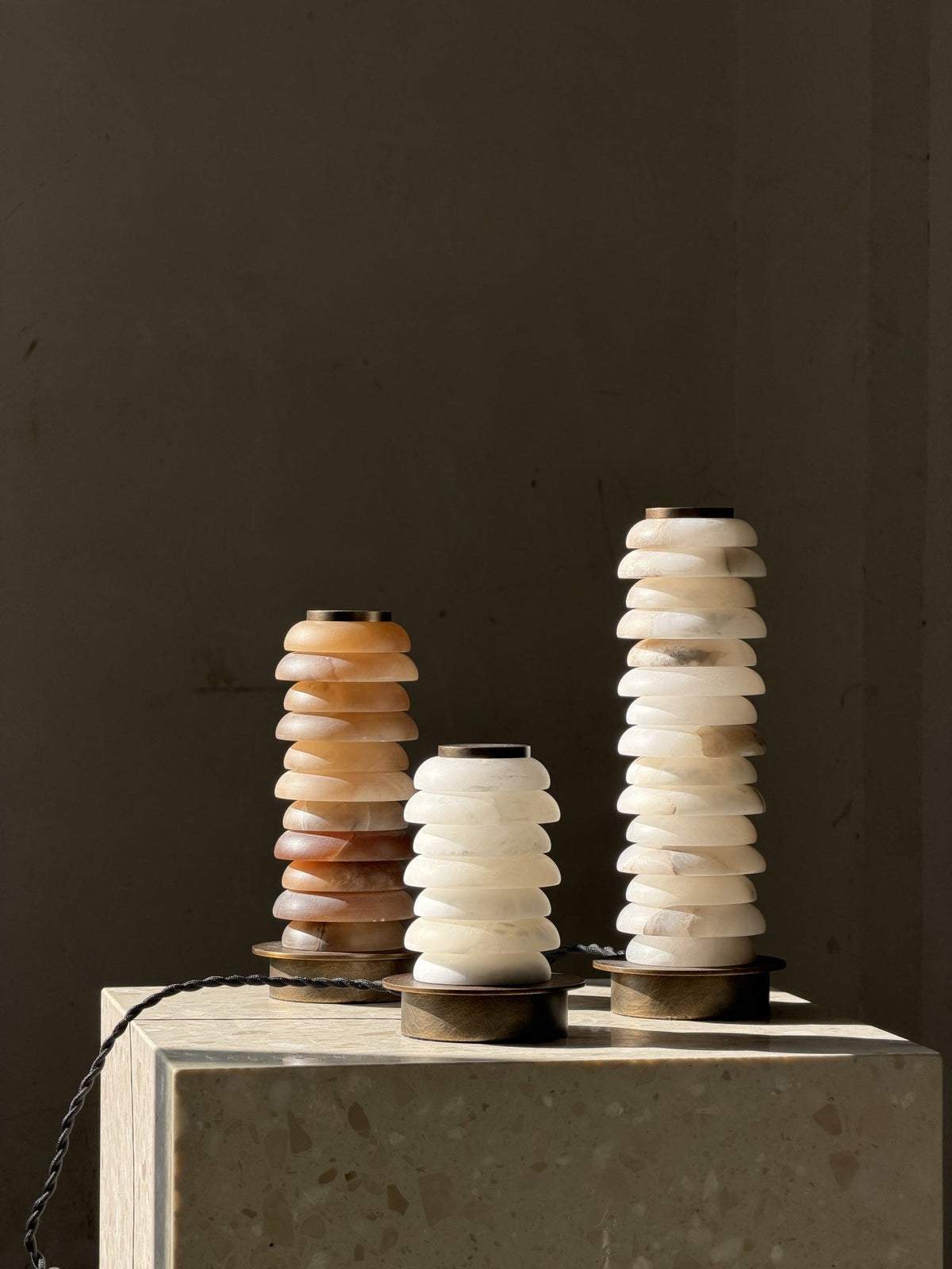payson-alabaster-table-lamp