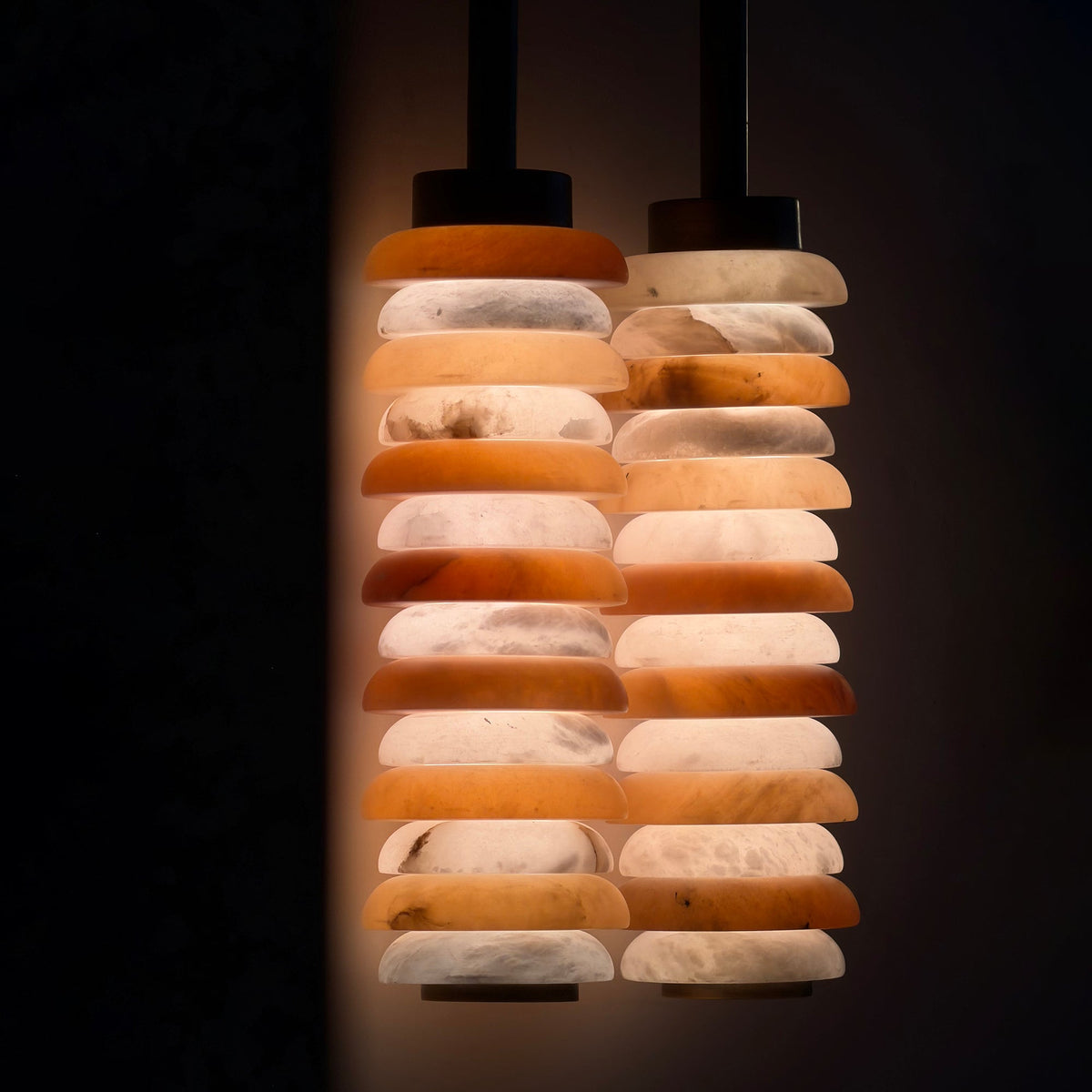 payson-alabaster-wall-lamp