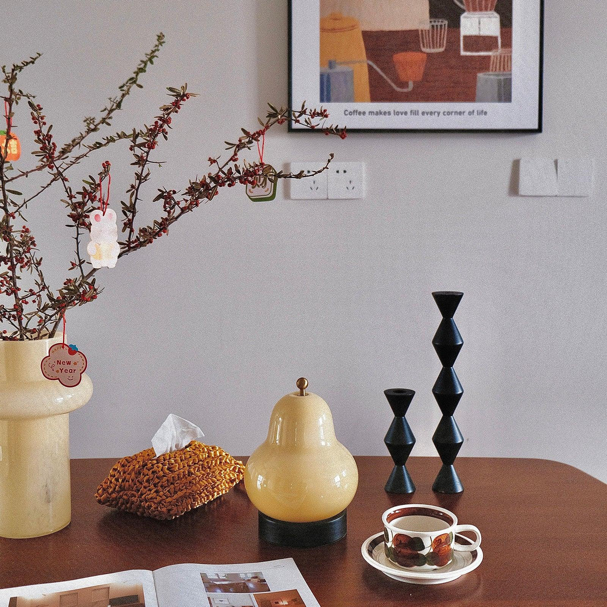 Pear Built In Battery Table Lamp