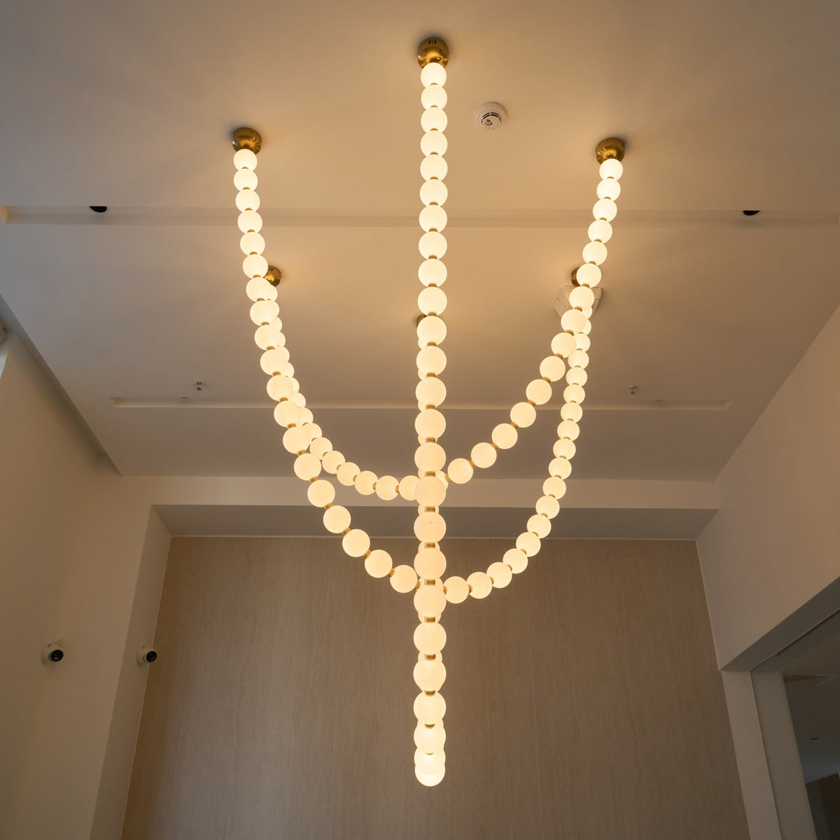 pearl-necklace-chandelier
