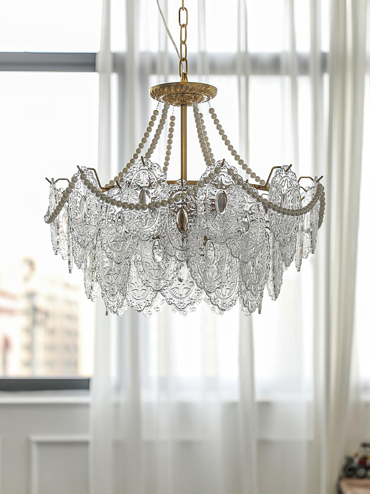 pearls-glass-chandelier