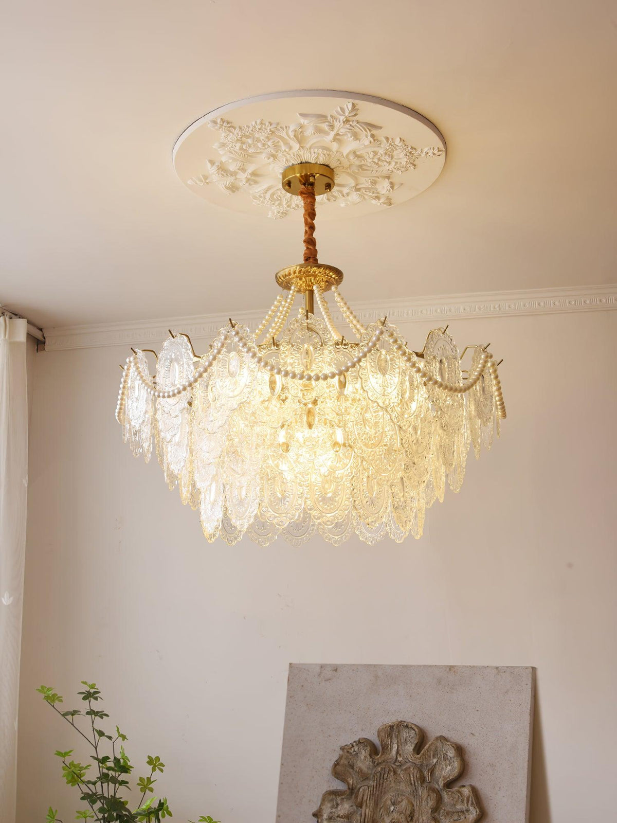 pearls-glass-chandelier