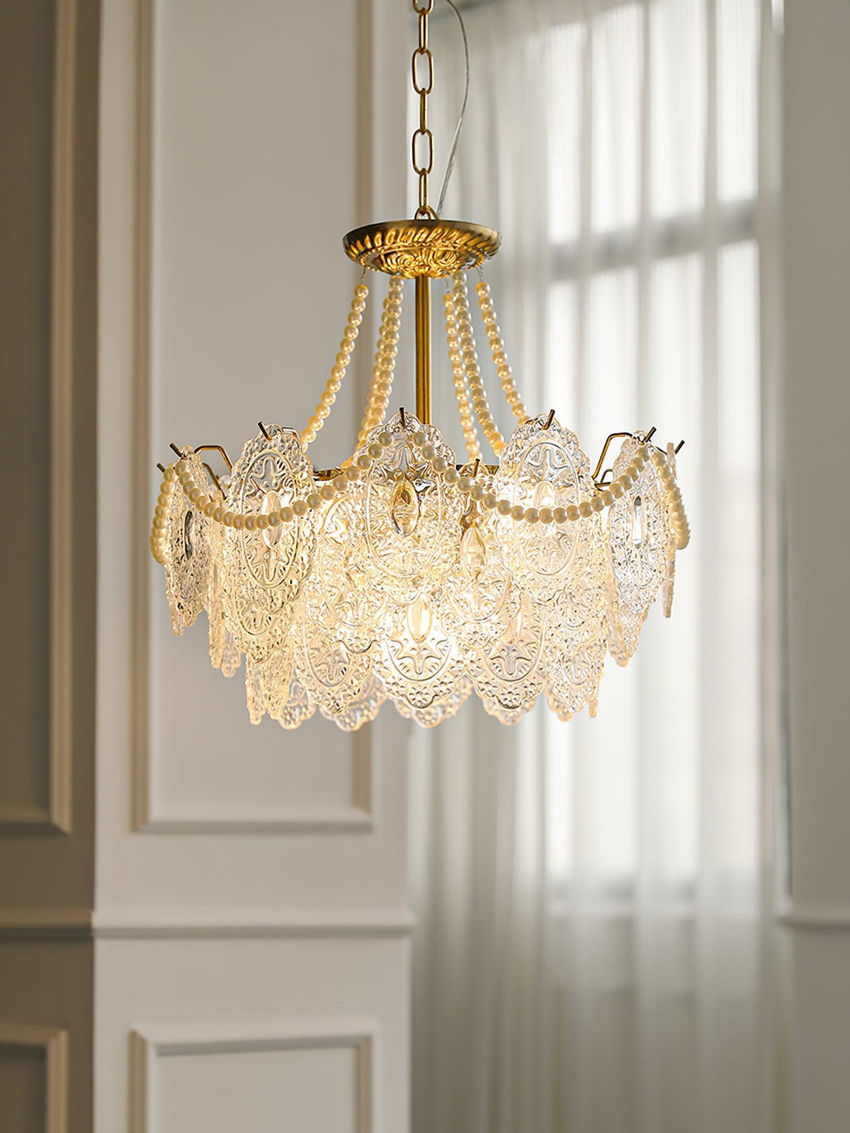 pearls-glass-chandelier