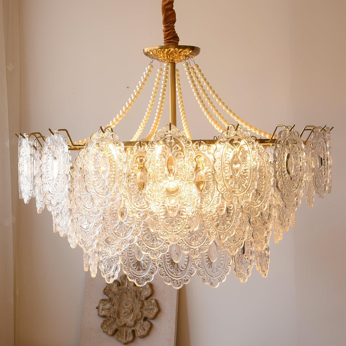 pearls-glass-chandelier