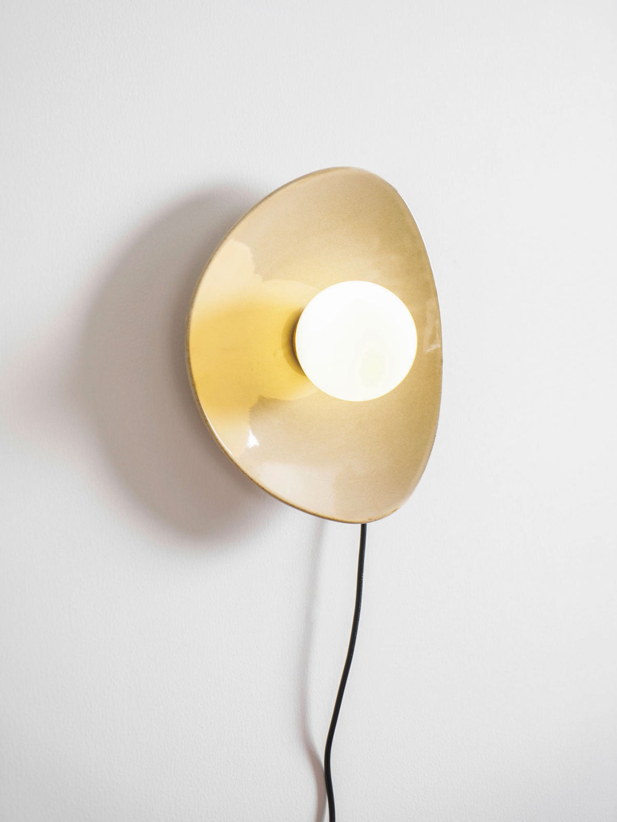 Pebble Disc Ceramic Plug-In Wall Sconce, Taupe & White, Modern Minimalist