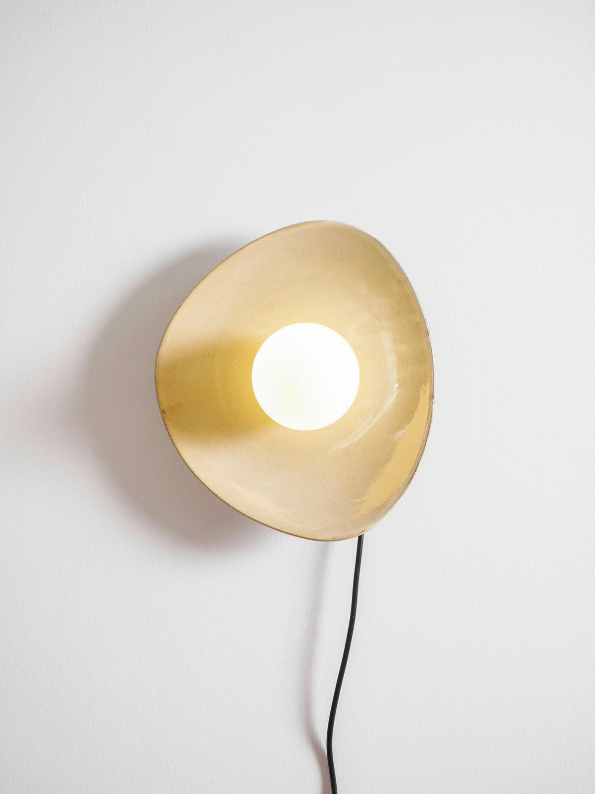 Pebble Disc Ceramic Plug-In Wall Sconce, Taupe & White, Modern Minimalist