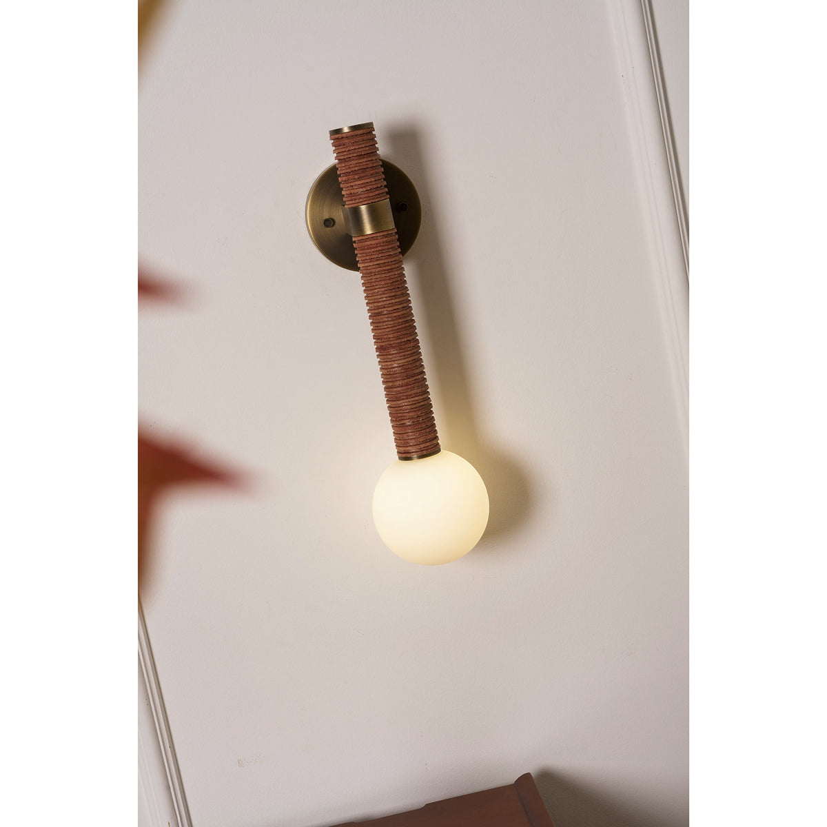 threadline-globe-wall-sconce