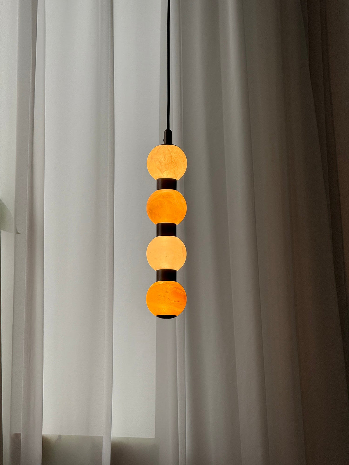 perle-alabaster-pendant-lamp