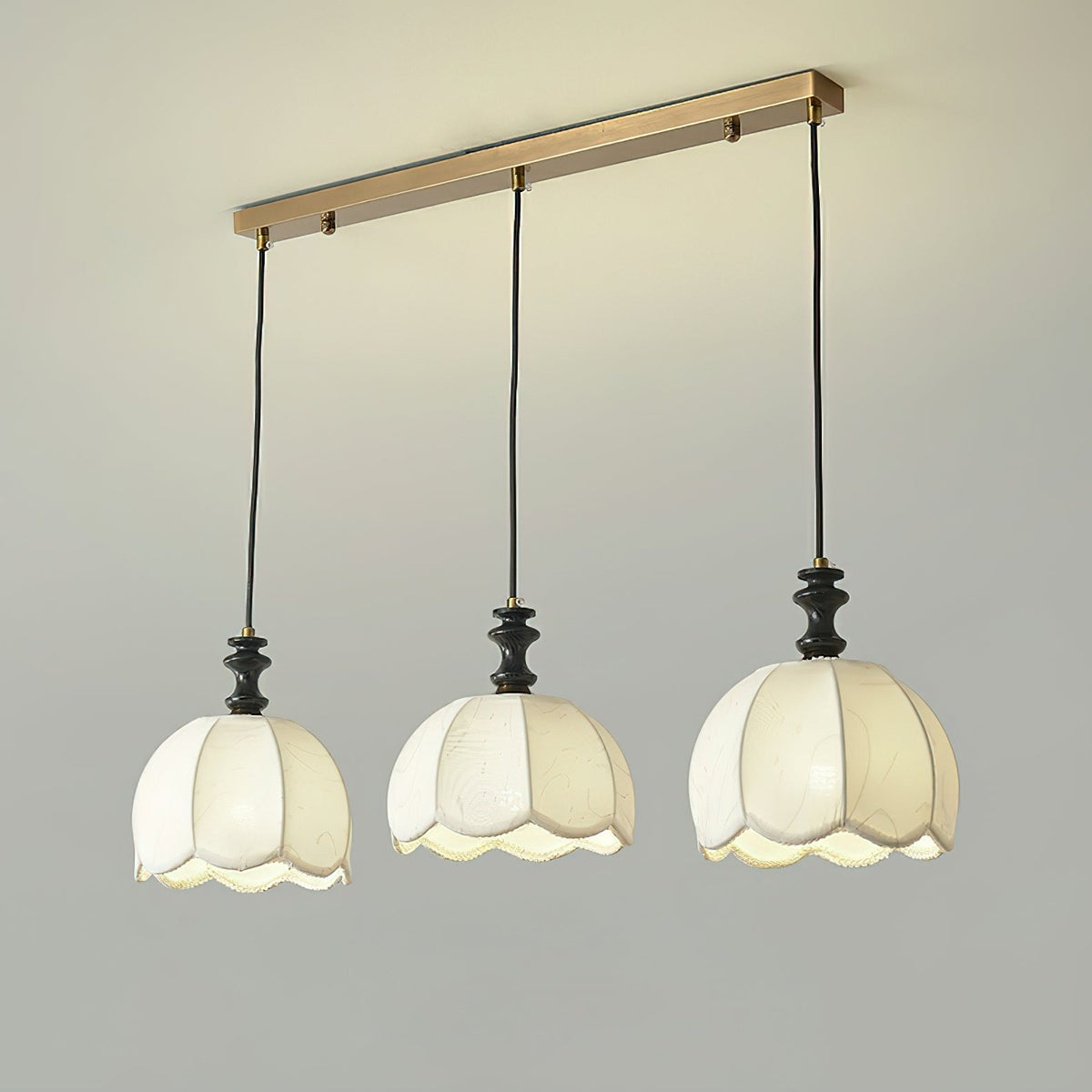 petal-charm-pendant-light