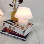 petra-table-lamp