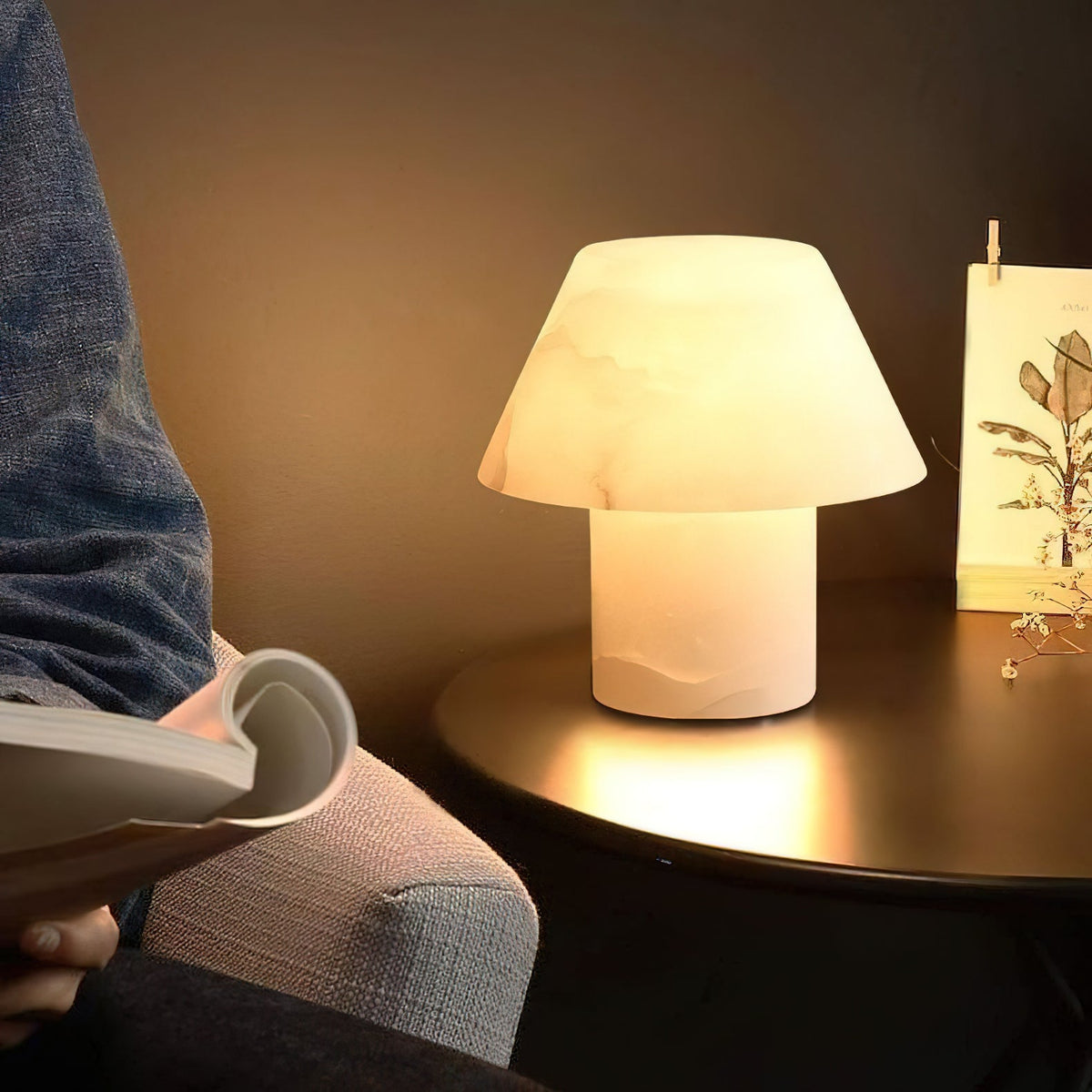 petra-table-lamp