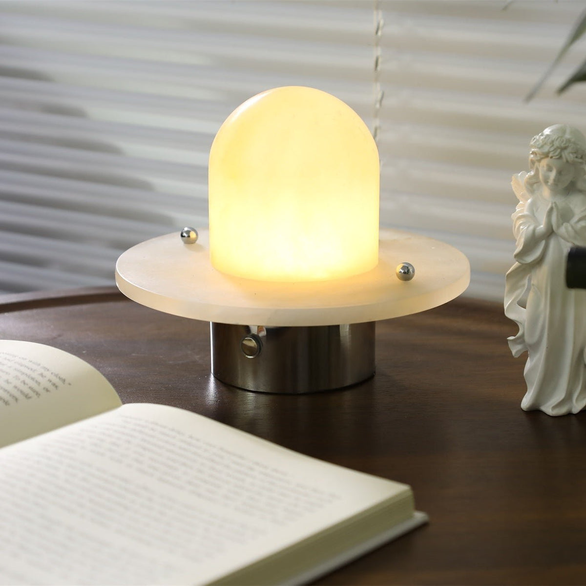 Petrified Alabaster Table Lamp – Sculptural LED Accent Light for Modern Interiors