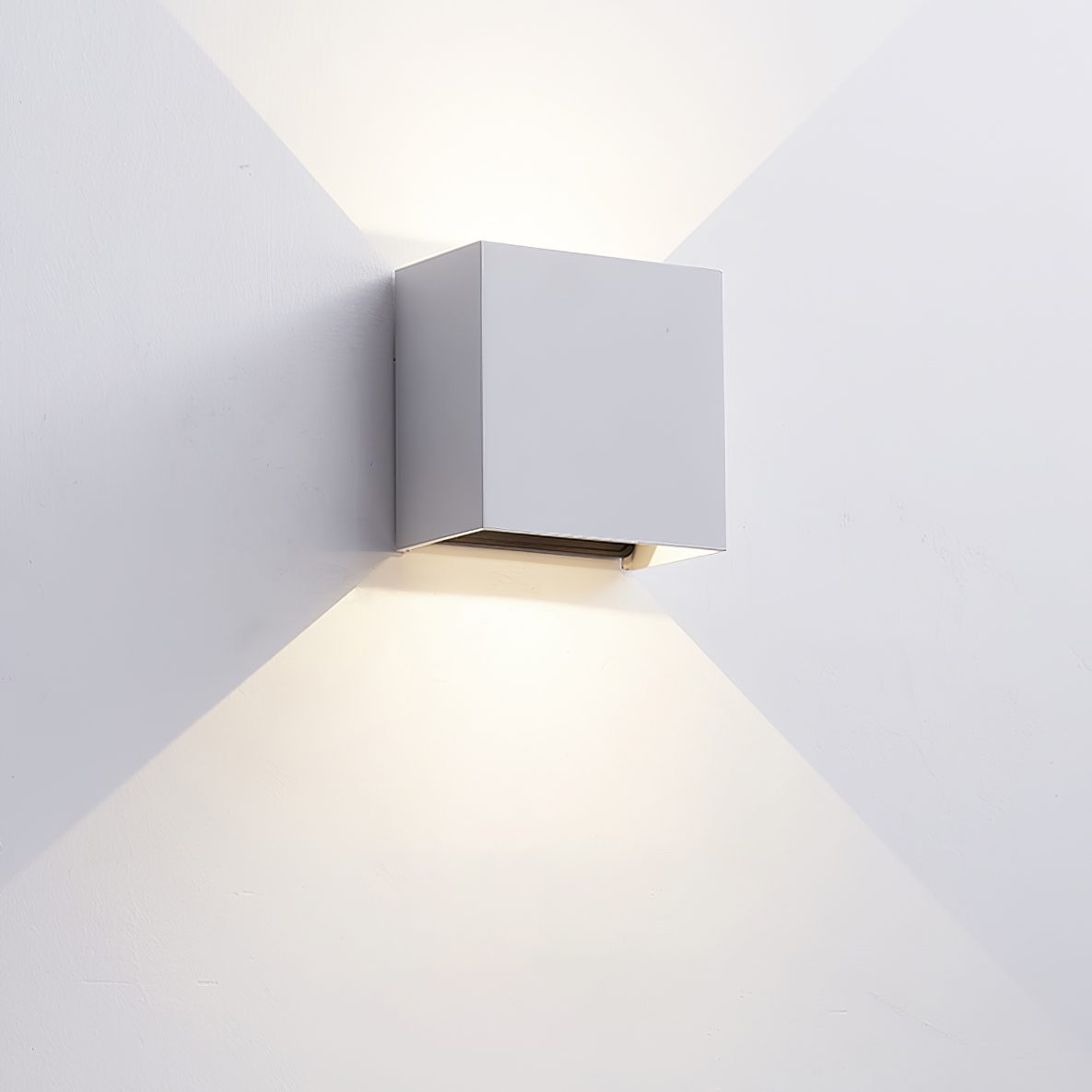 Pienza Wall Lamp
