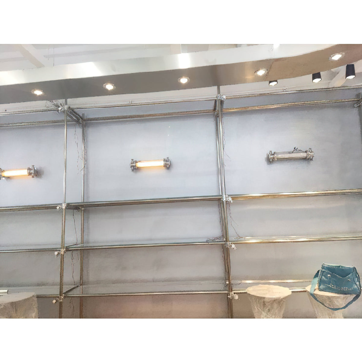 pillar-offset-wall-lamp