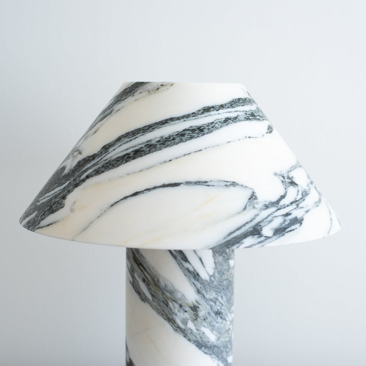 pillar-stone-table-lamp