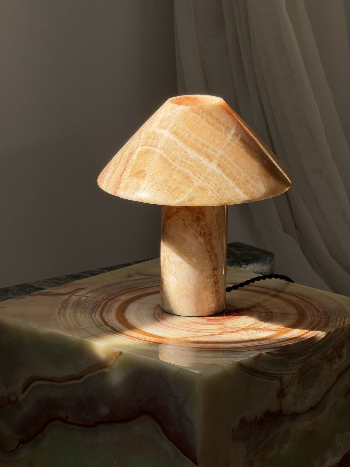 pillar-stone-table-light