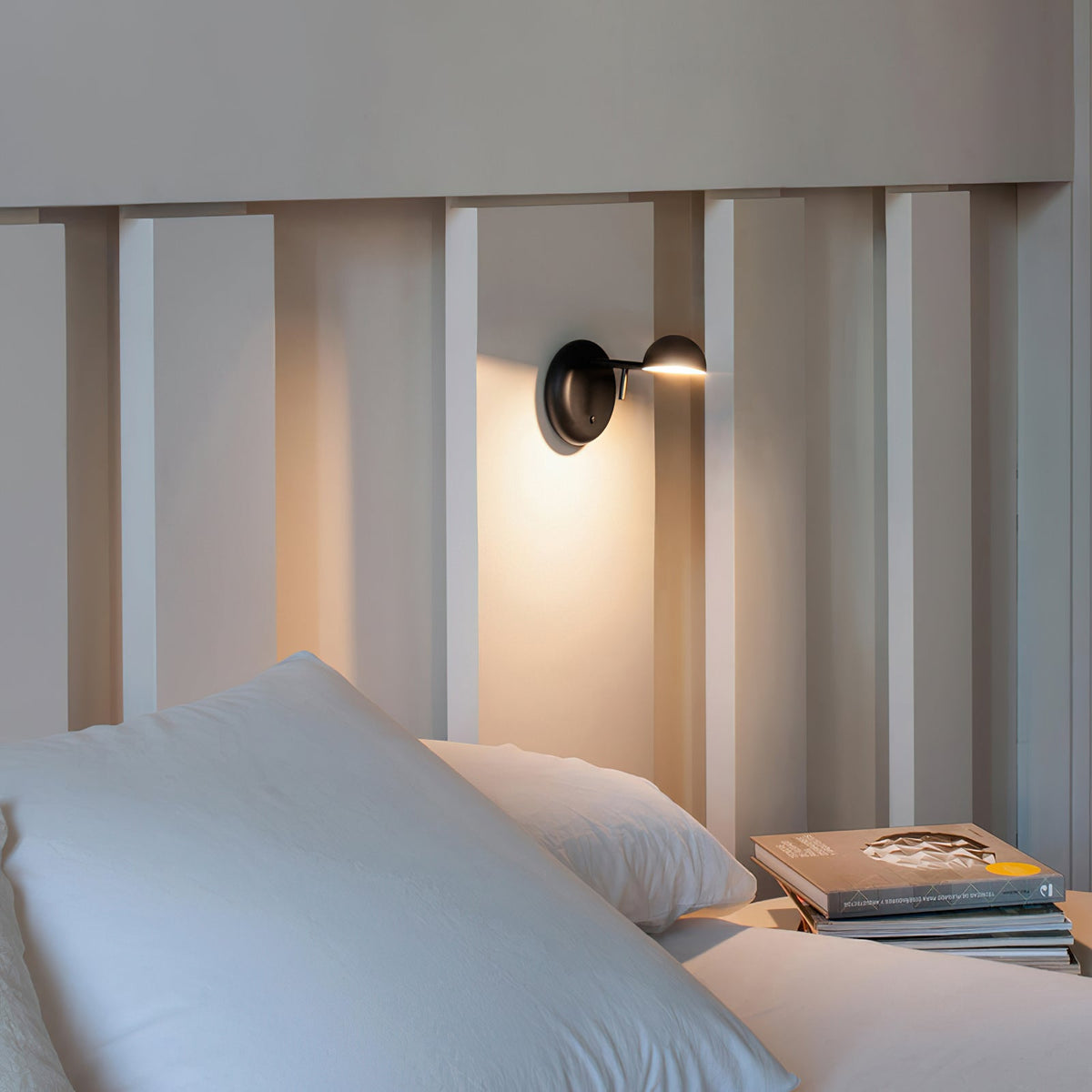 pin-wall-lamp