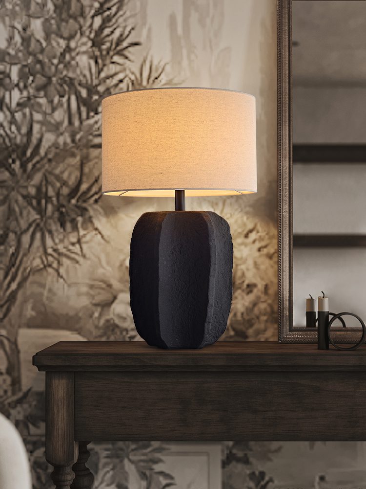 Pine Cone Table Lamp