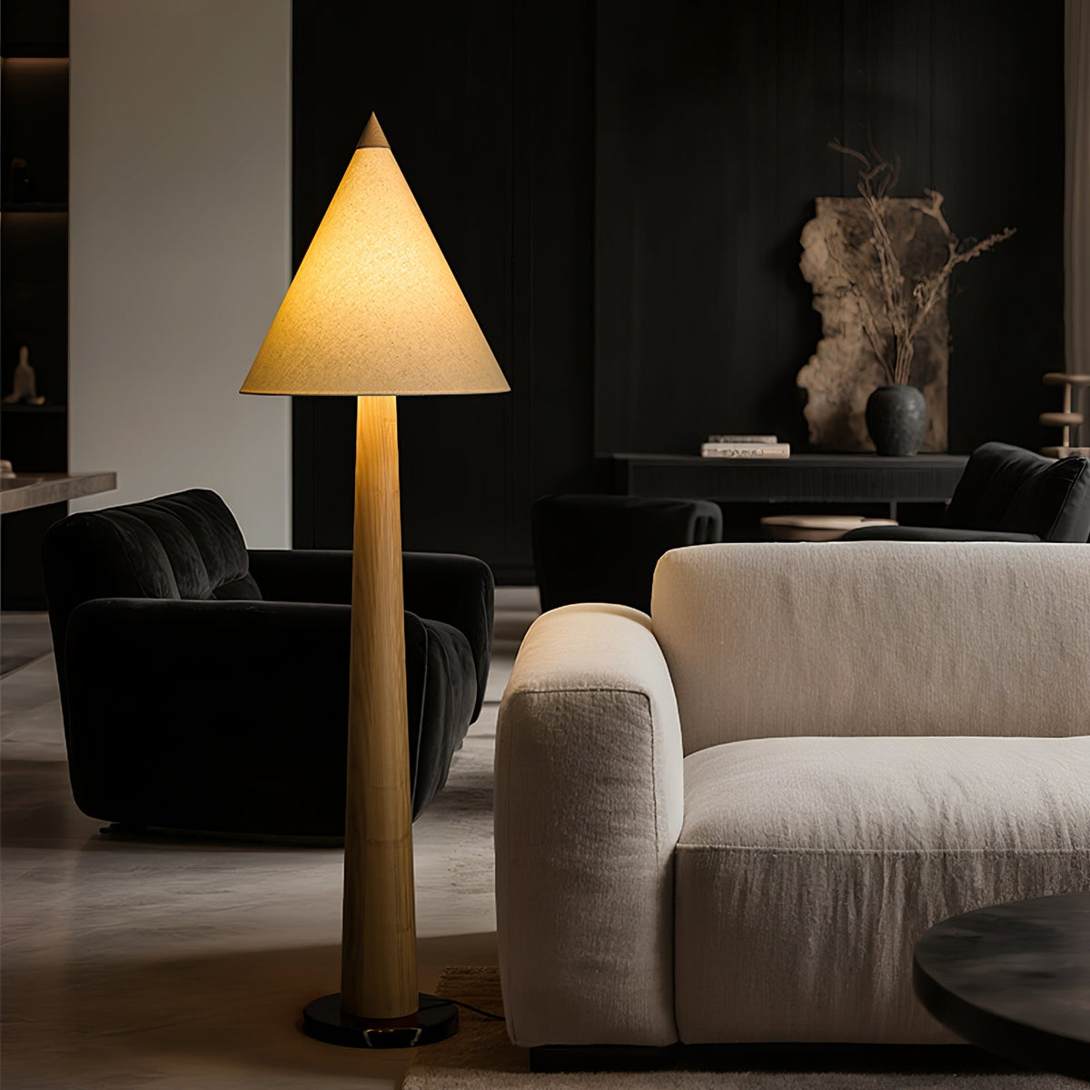 Pinecone Wooden Floor Lamp – Handcrafted Natural Illumination
