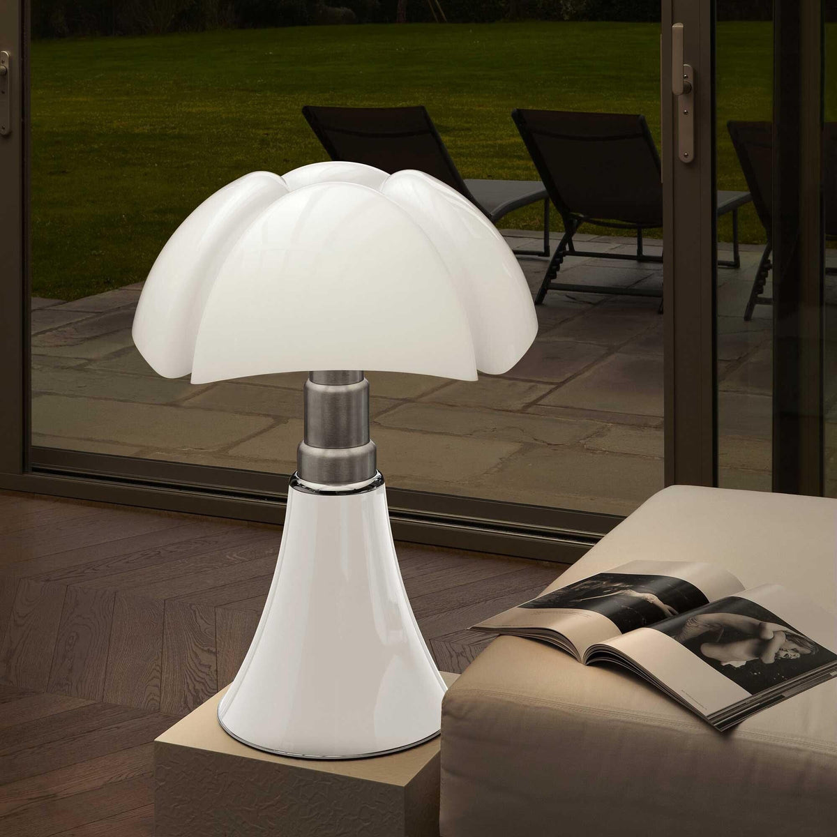 pipistrello-table-lamp