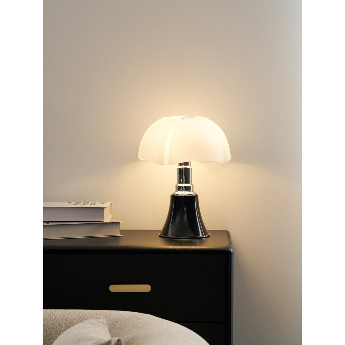 pipistrello-table-lamp