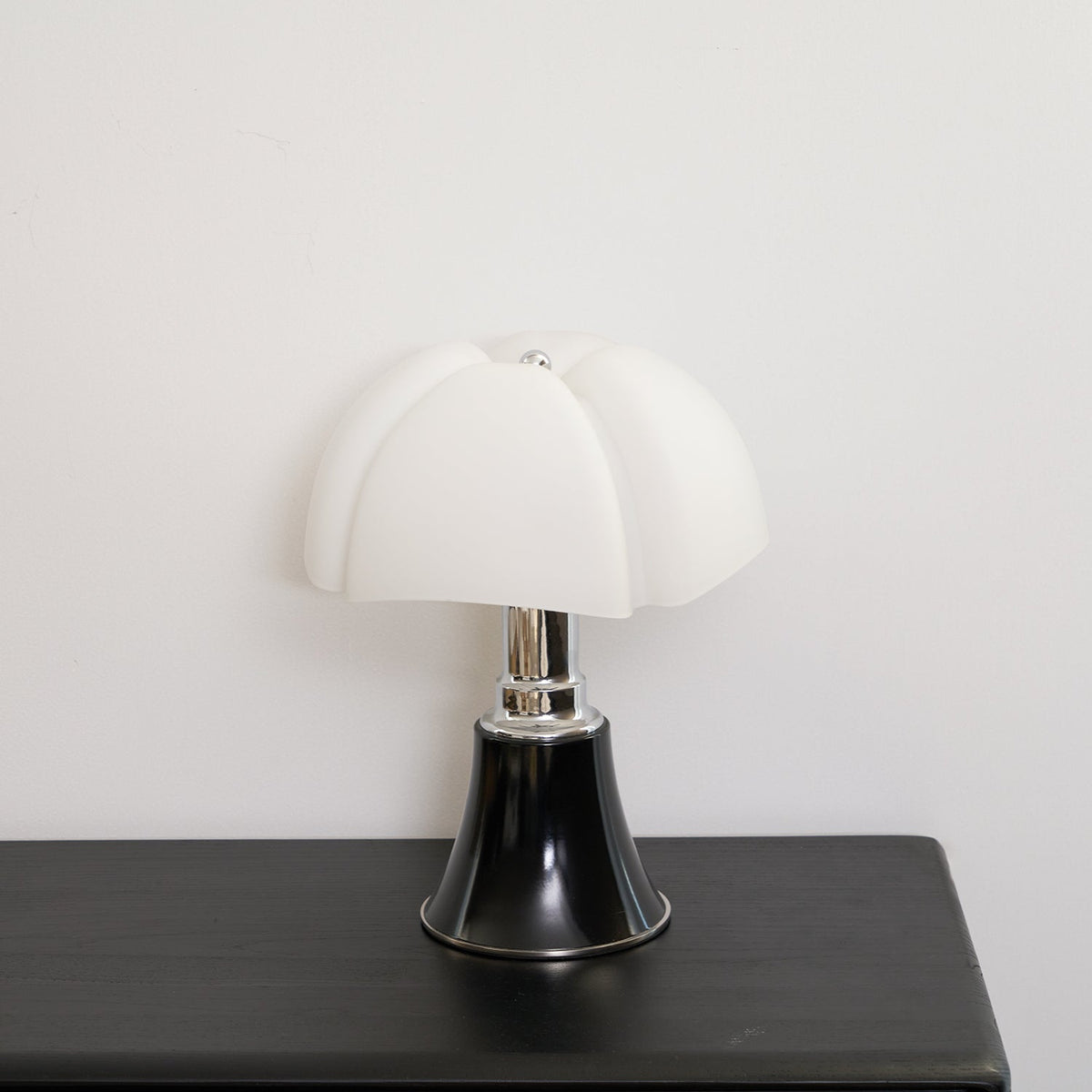pipistrello-table-lamp
