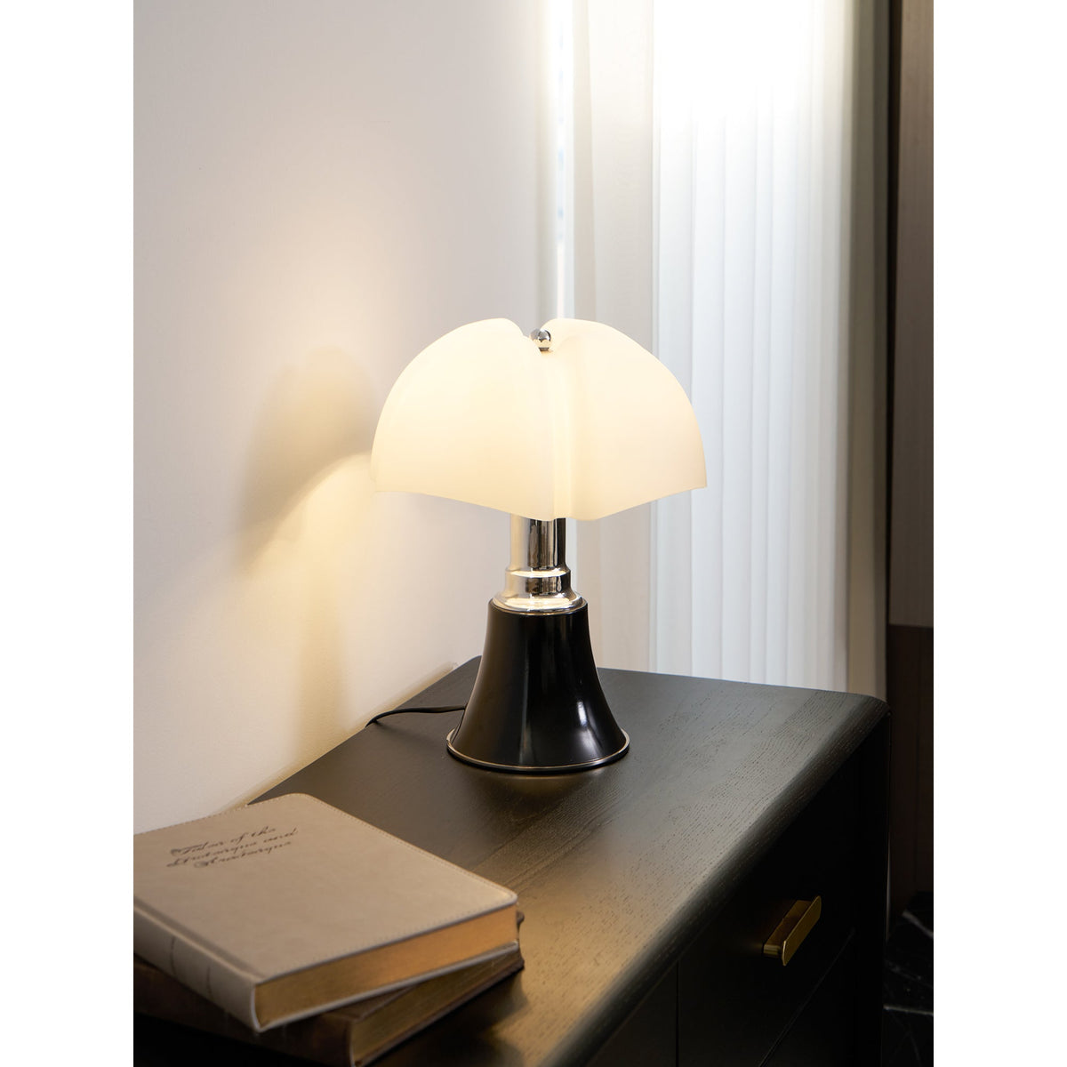 pipistrello-table-lamp
