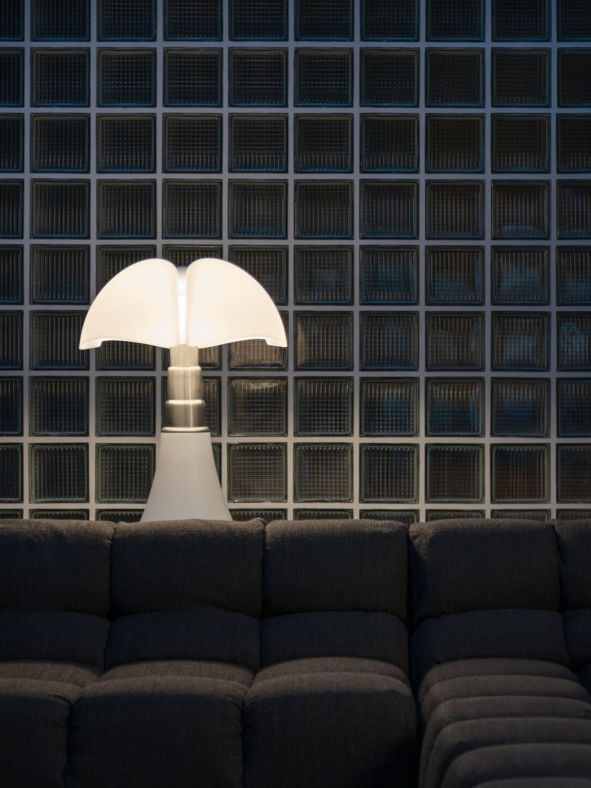 pipistrello-table-lamp