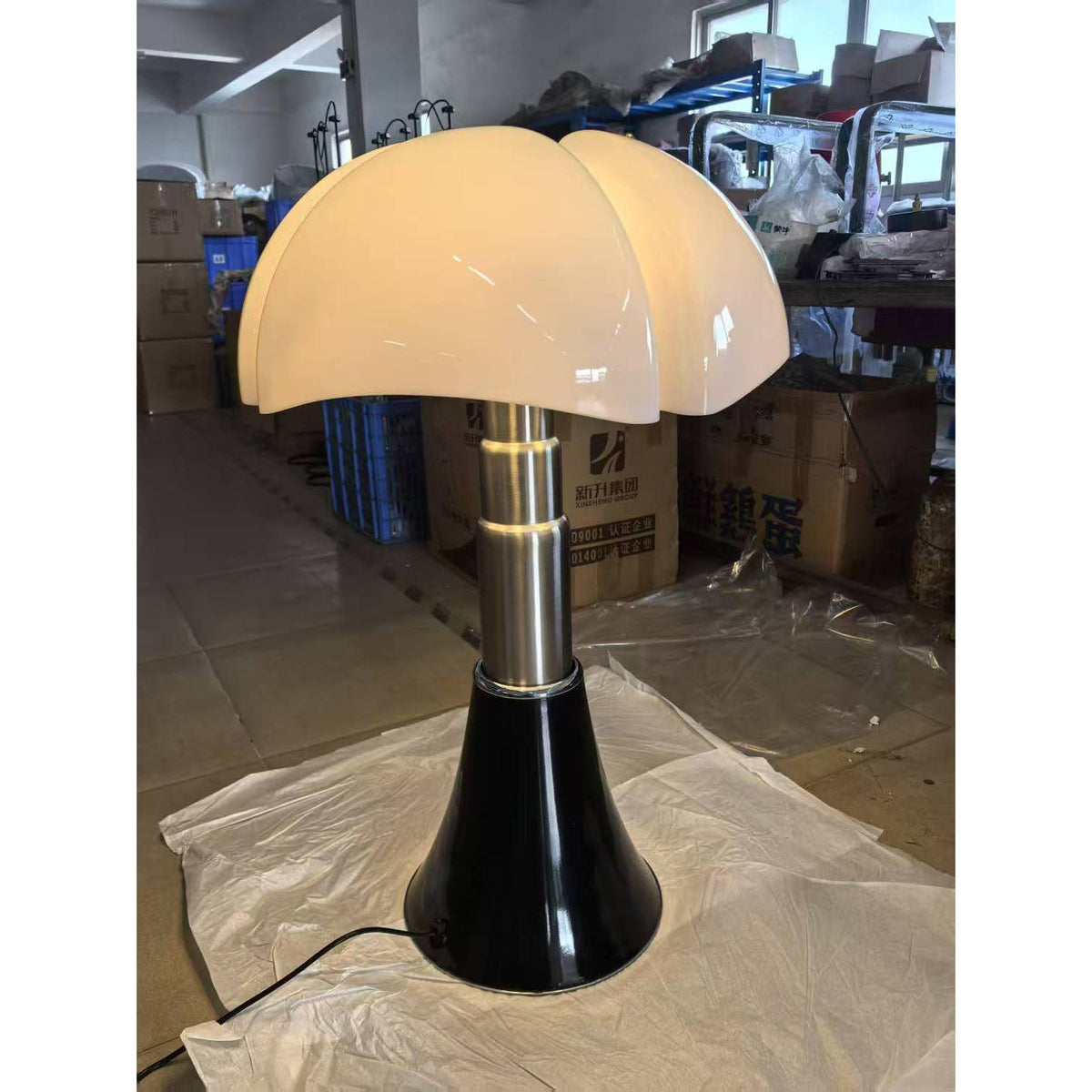 pipistrello-table-lamp