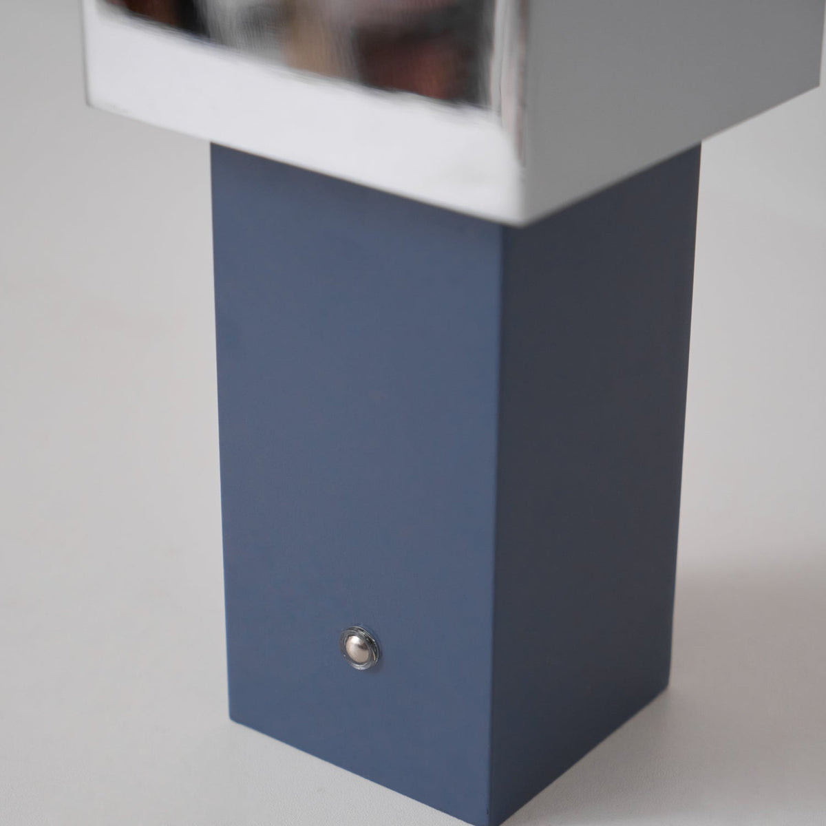 Cubic Accent Portable Table Lamp – Modern Minimalist Rechargeable LED Light