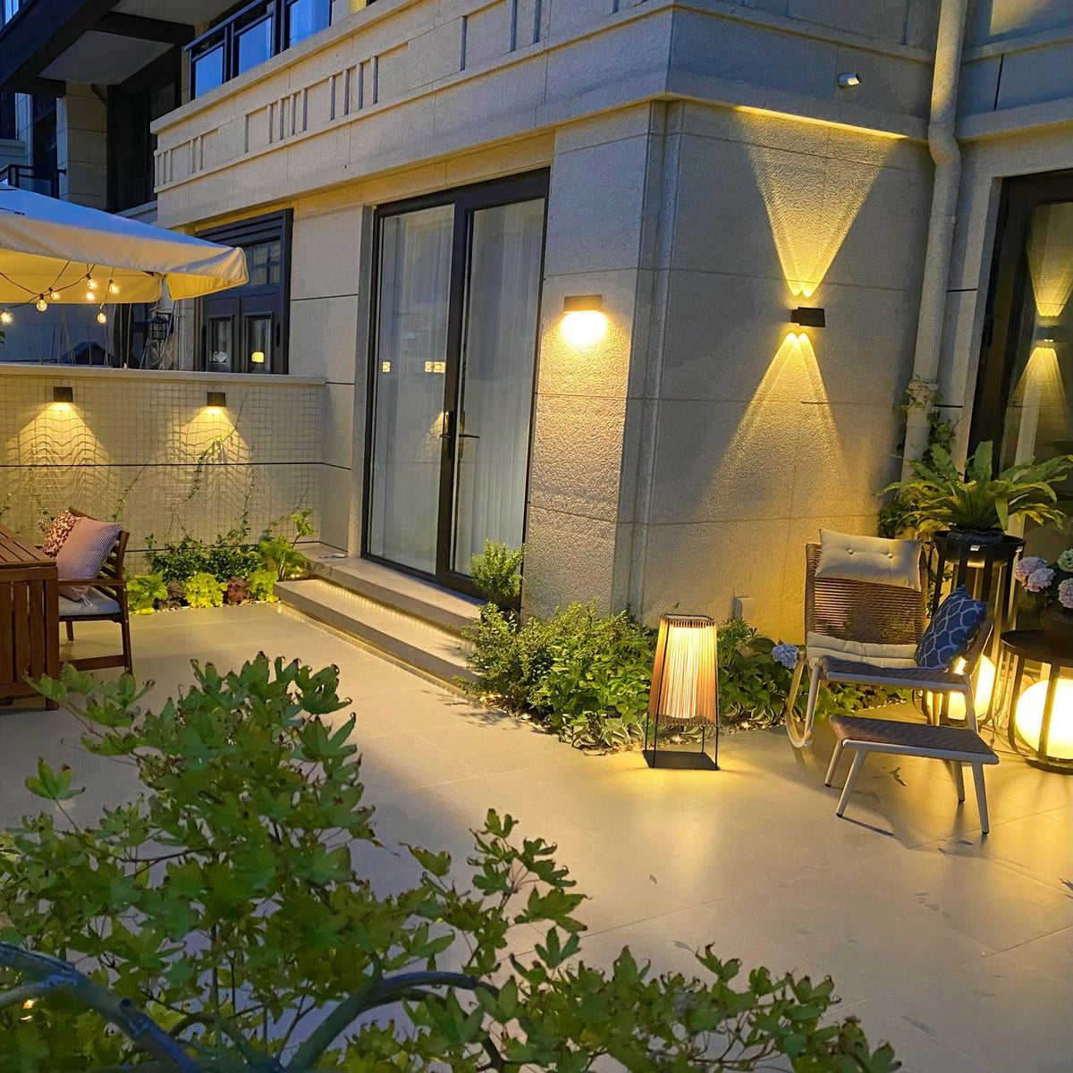 Plastic Rattaplastic Rattan Outdoor Post Light With Solar Panel
