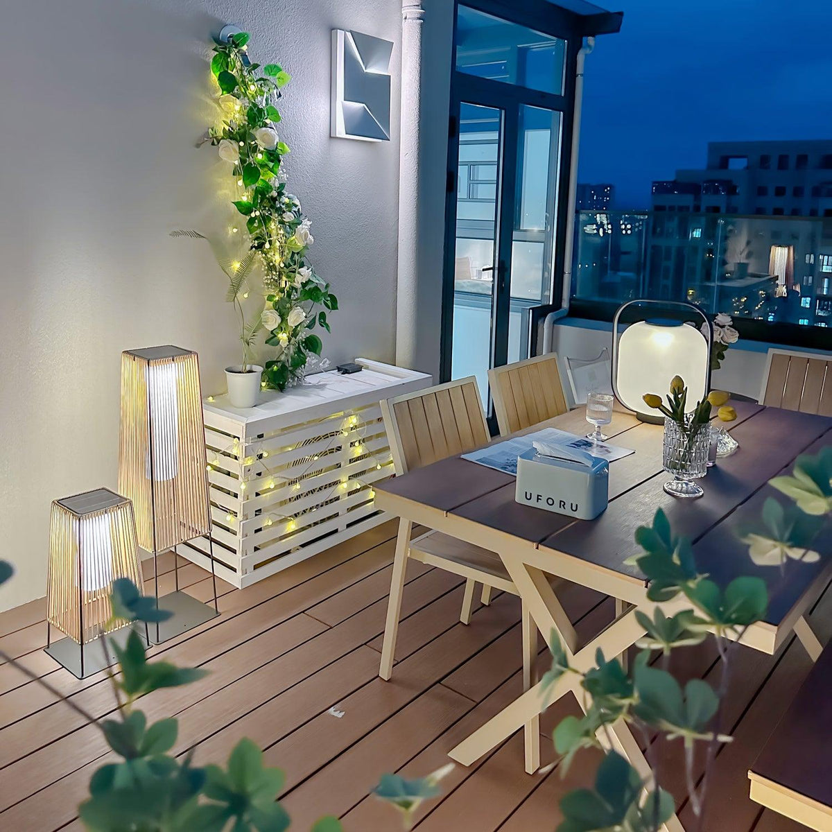 Plastic Rattaplastic Rattan Outdoor Post Light With Solar Panel